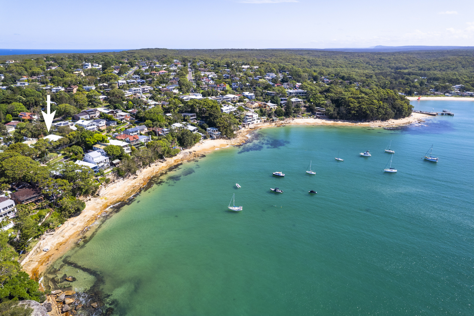 Jacksons Cottage In beautiful Bundeena near the beach.