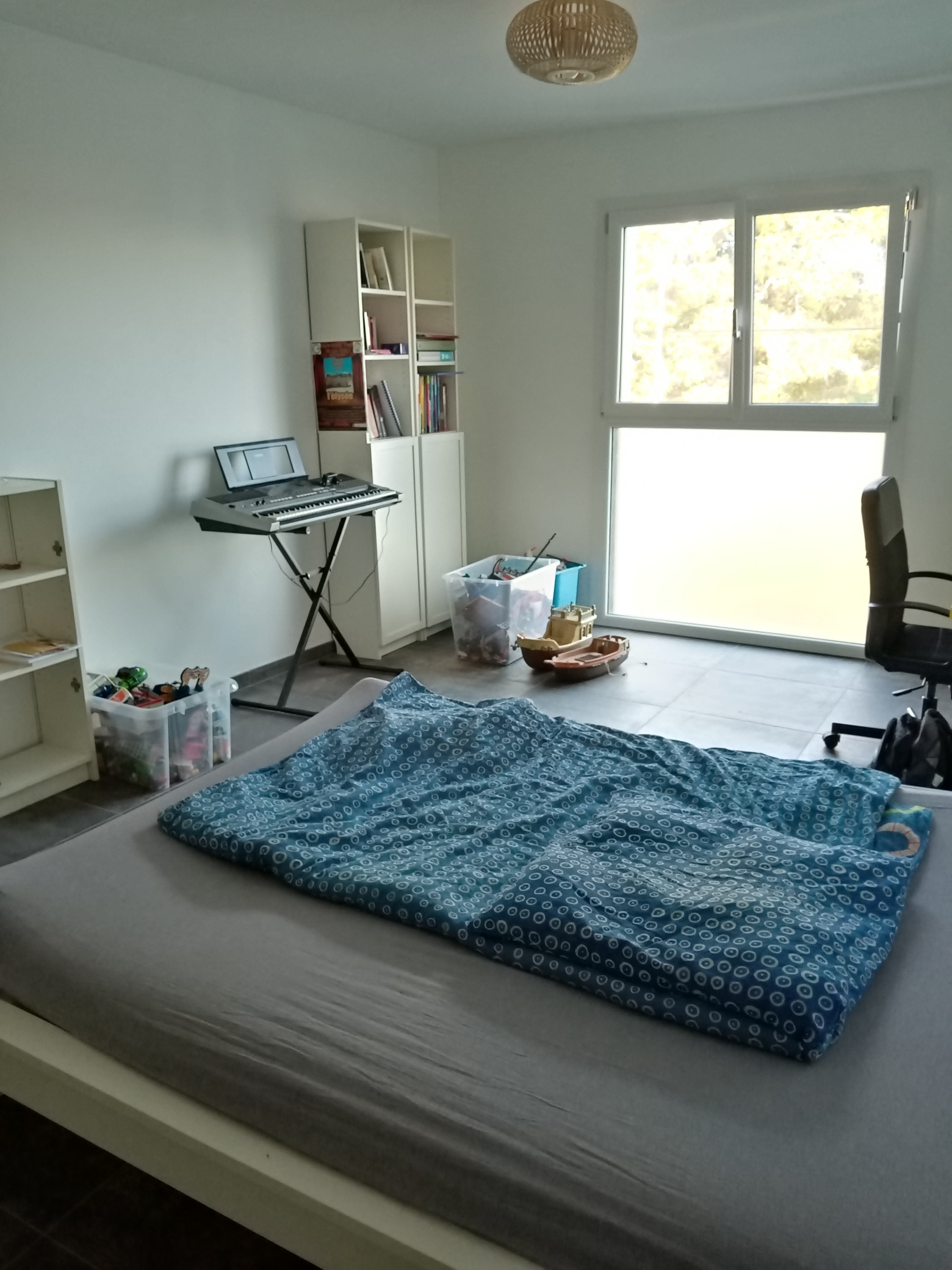 Children's room with double bed
