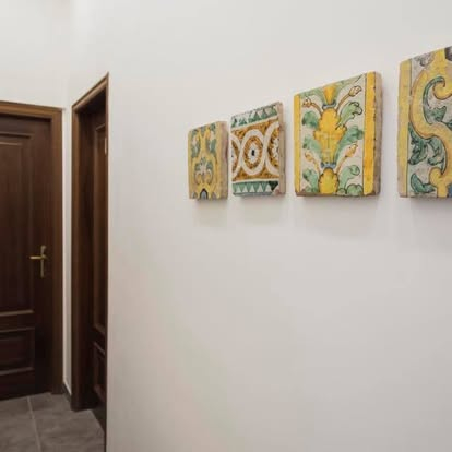 A corner of real Naples, in the heart of the historic center.