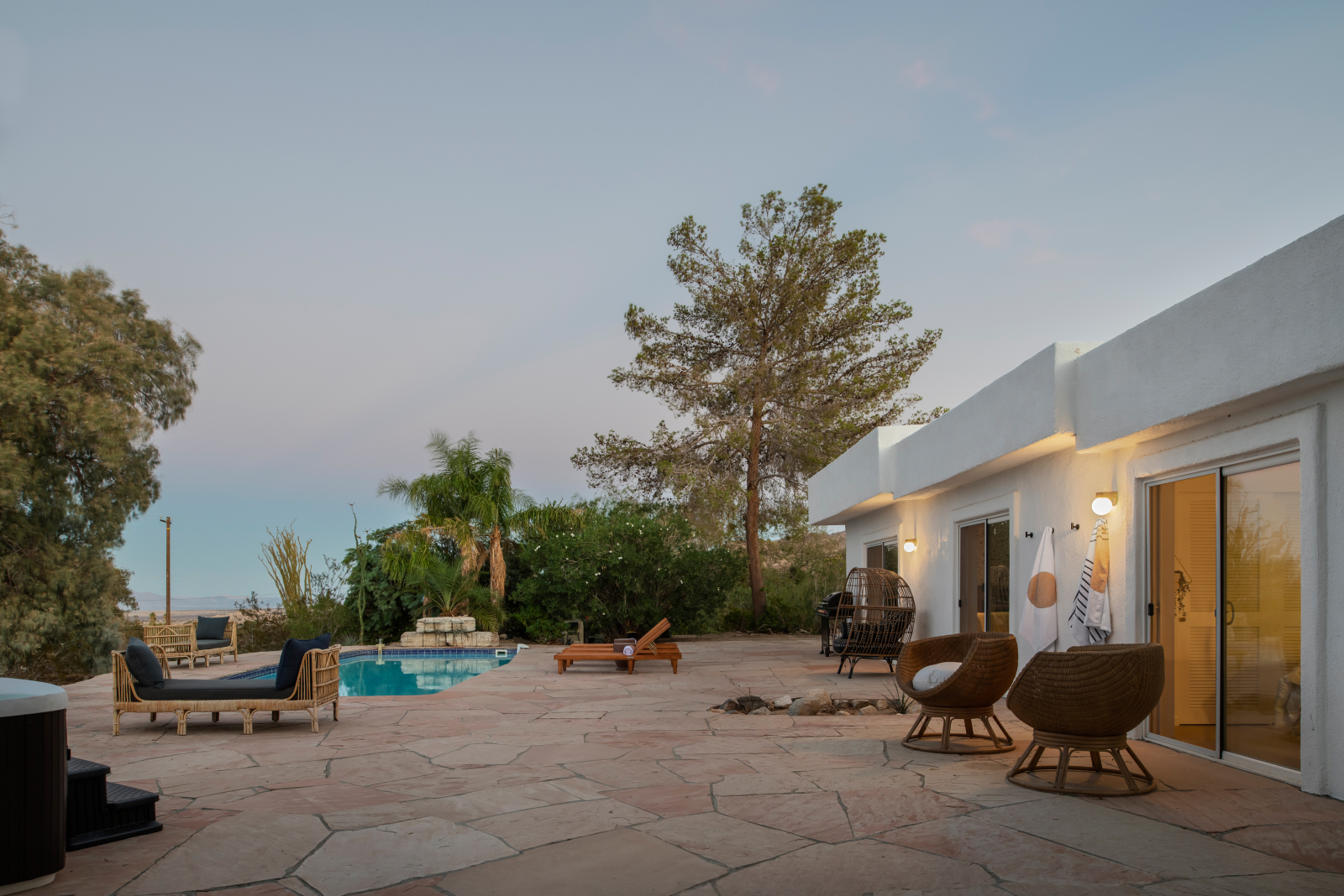 Joshua Tree Pool House: 360 view, pool+spa, on 2.5 acres