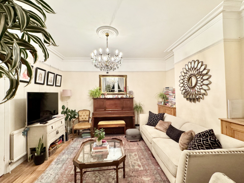 Century old home 10 mins to London Bridge