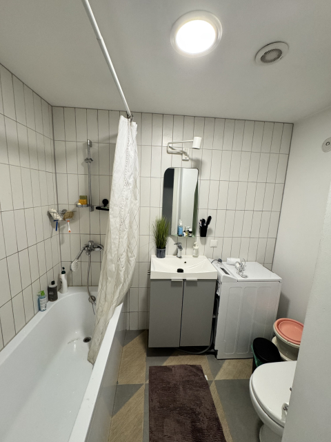 Central cozy apartment in a central peaceful district