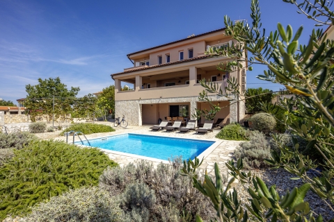Charming House with sea view