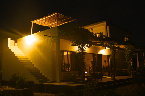 Zanzibar- dog incl. in 3 bedroom house on Zanzibar- 200 m from a  beautiful beach.