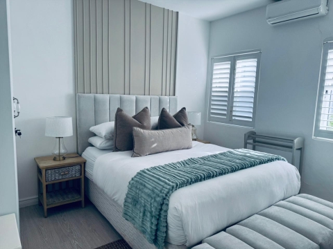 Newly Renovated 2B2BA in the Heart of Cape Town