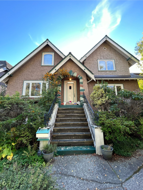 Charming 4 bedroom House in Vancouver, Canada.