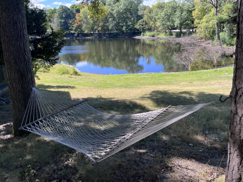 Waterfront family home 9 miles from Boston