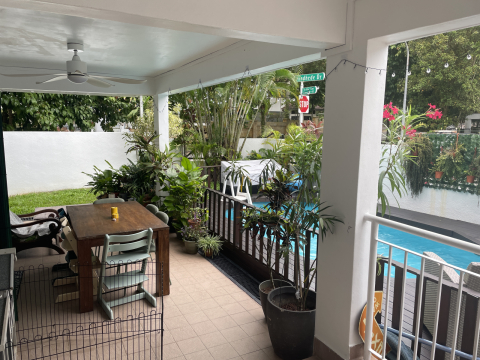 Tropical surroundings, private swimming pool, 4 bedrooms, outdoor terrace