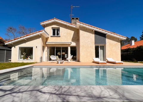 Recently renovated house, between Bordeaux, beaches and vineyards.