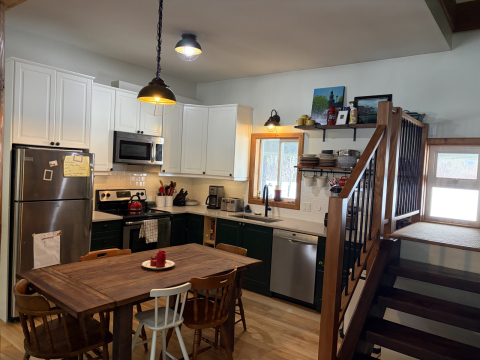 Cozy Pemberton Cabin on 5 Acres