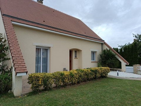 Maryline and family's house
