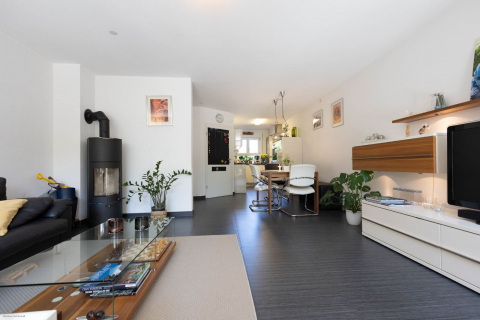 Stylish and cozy family home with Munich at your fingertips and Bavarian mountains and lakes nearby