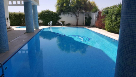s plus 2 with sea view and swimming pool