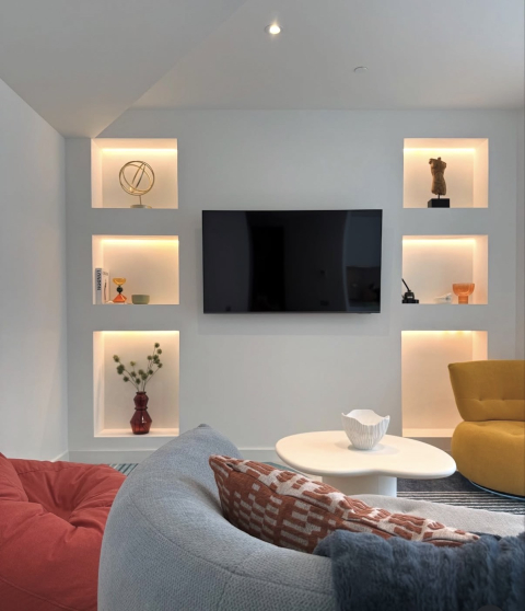 Apartamento de lujo en planta alta con vistas al mar y a la roca