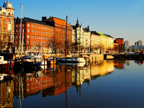 Both the centre of Helsinki and the airport are easily accessible as well as plenty of nature
