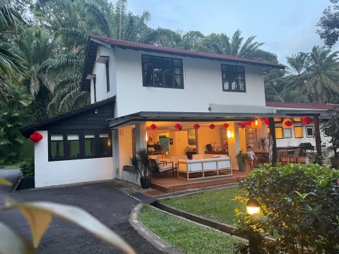 Original Traditional Black and White House with gardens, pool and helper