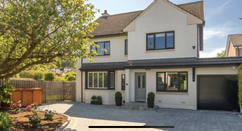 Family friendly 4 BD home in Edinburgh