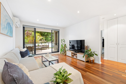 Sydney apartment available from June 2026 - Modern, convenient apartment located in the heart of Sydney's prestigious eastern suburbs. Close to beaches and Sydney harbour!