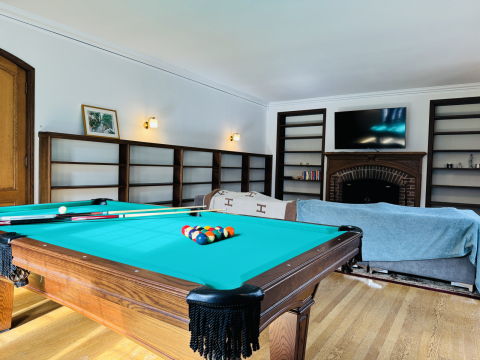 Large Light-Filled 2BR Haven in the Heart of SF with Private Deck and Fire Pit