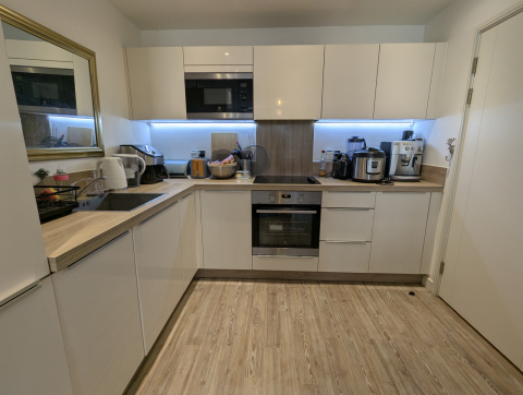 Listing update in progress! - London 1BR near quick transport to Central, Greenwich, Canary Wharf