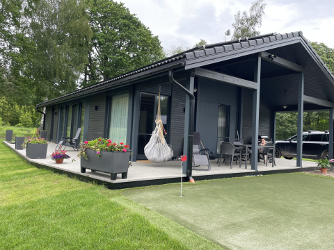 Cosy holiday home at the lake