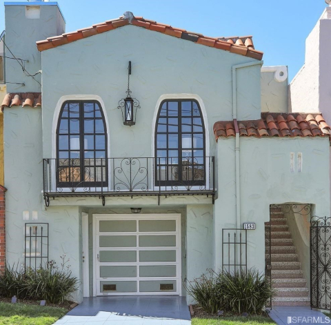 Comfy & Classy Home on Quiet Block - Sweeping View of Ocean & Headlands
