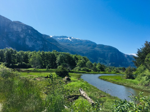 Surrounded by mountains,sea and Canadian wilderness, close to Vancouver