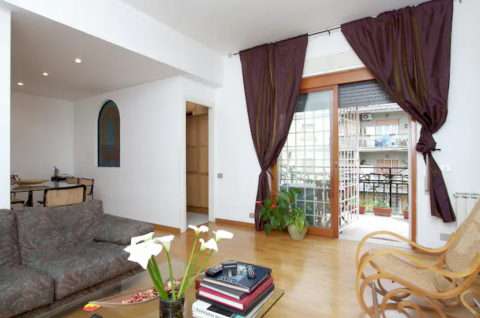 Cozy apartment in Rome