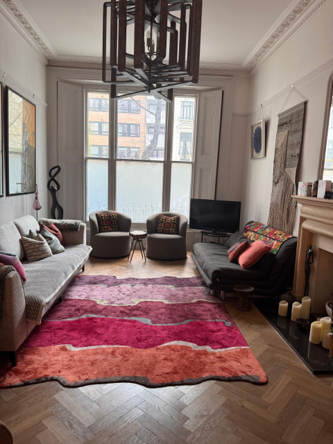 Large 2 bedroom flat in the heart of West London