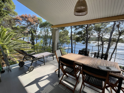 Island getaway overlooking the sea [not available in the summer]